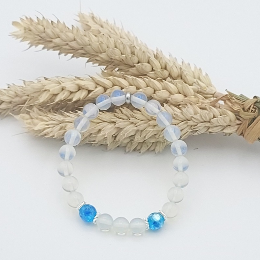 BRACELET OPALINE 8MM ET HOTARU