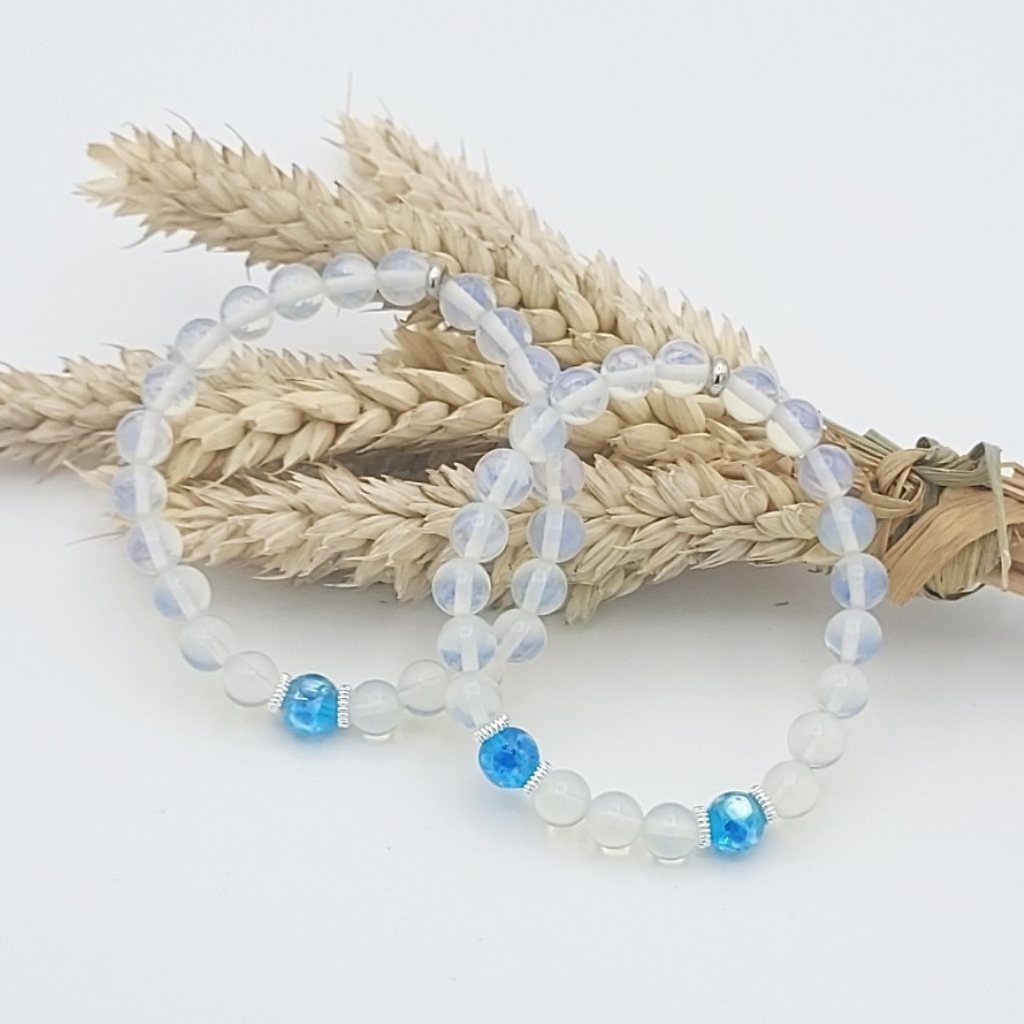 BRACELET OPALINE 8MM ET HOTARU