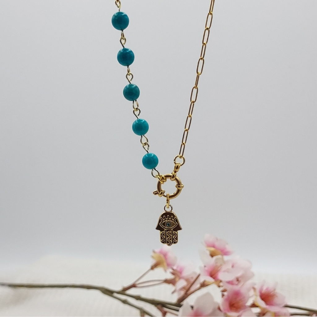 Collier howlite bleu avec pendentif main de fatima, collier réaliser à la main. acier inoxydable