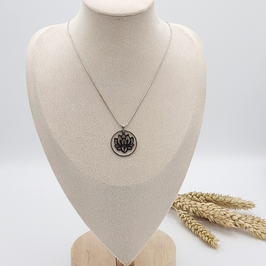 Collier serpentine en acier inoxydable avec pendentif fleur de lotus yoga, collier fait entièrement à la main, Store-mj